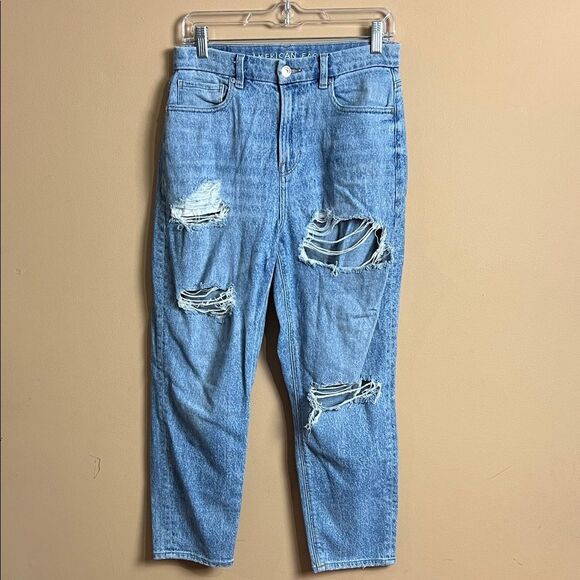 American Eagle Size 6 Short Curvy Mom Straight Leg Distressed Denim Jeans - Picture 1 of 6